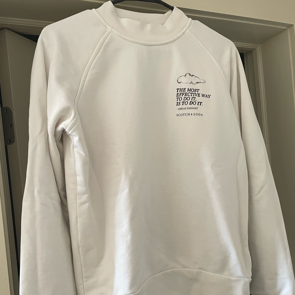 Scotch and Soda- Small- Amelia Earhart sweatshirt